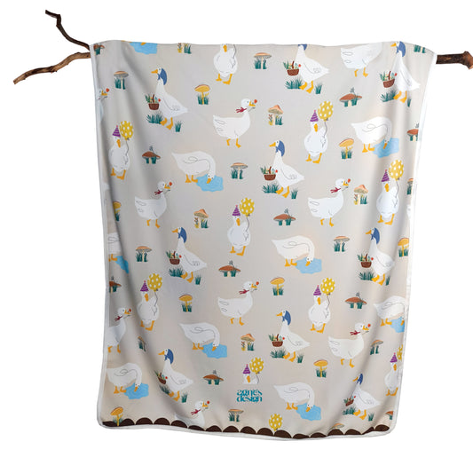 Waddle & Wiggle Travel Blanket w Pouch