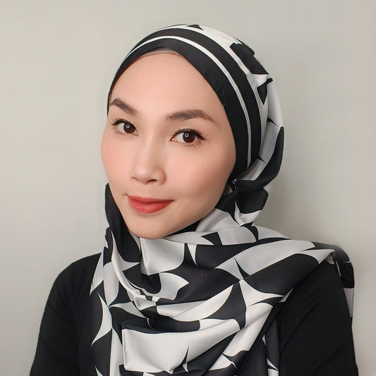 Shawl: Lili Black