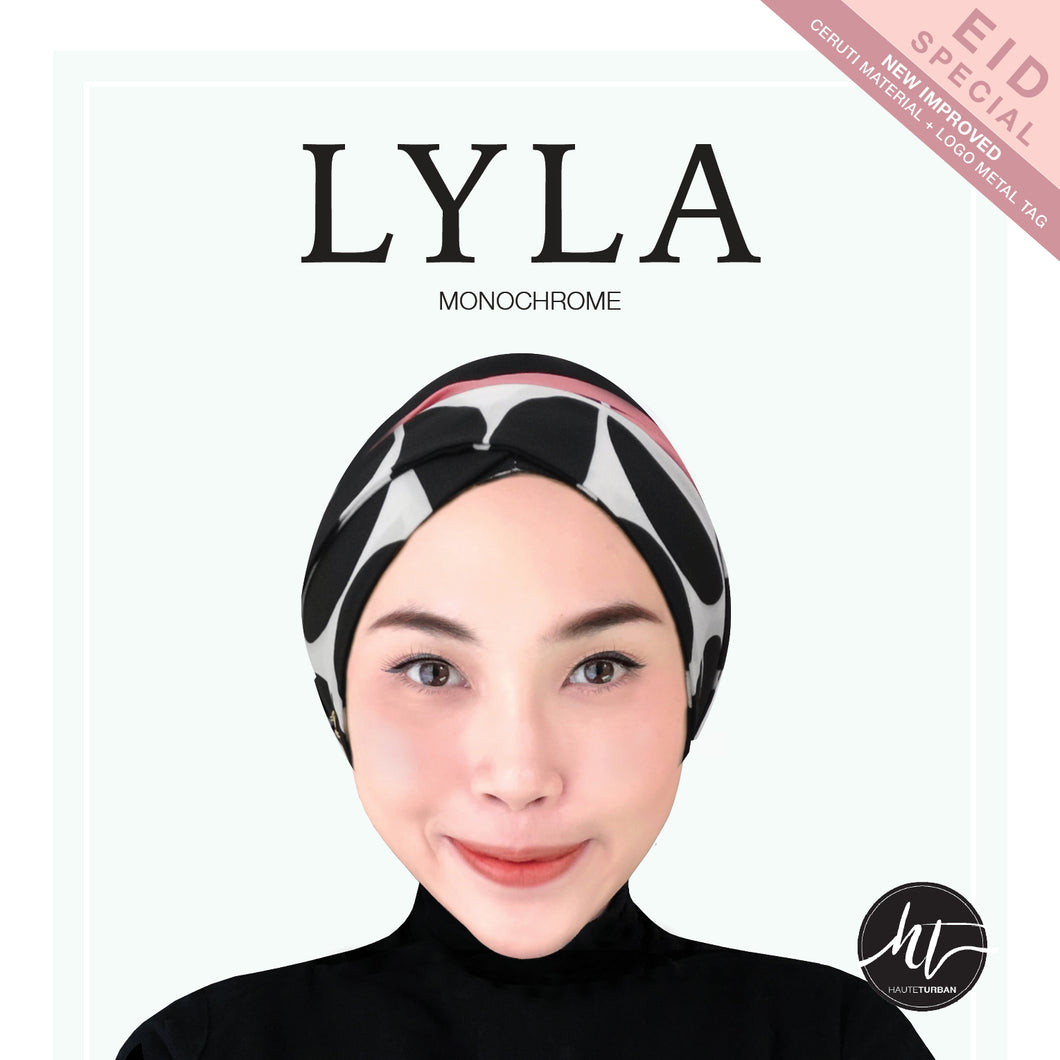 Lyla: Monochrome